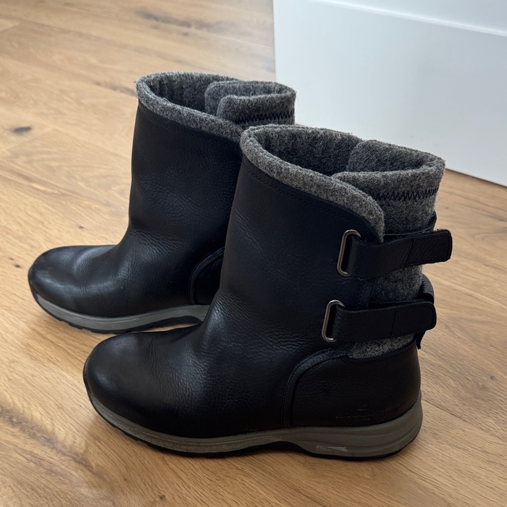 Black Ankle Boots for Women - Picture 6 of 8